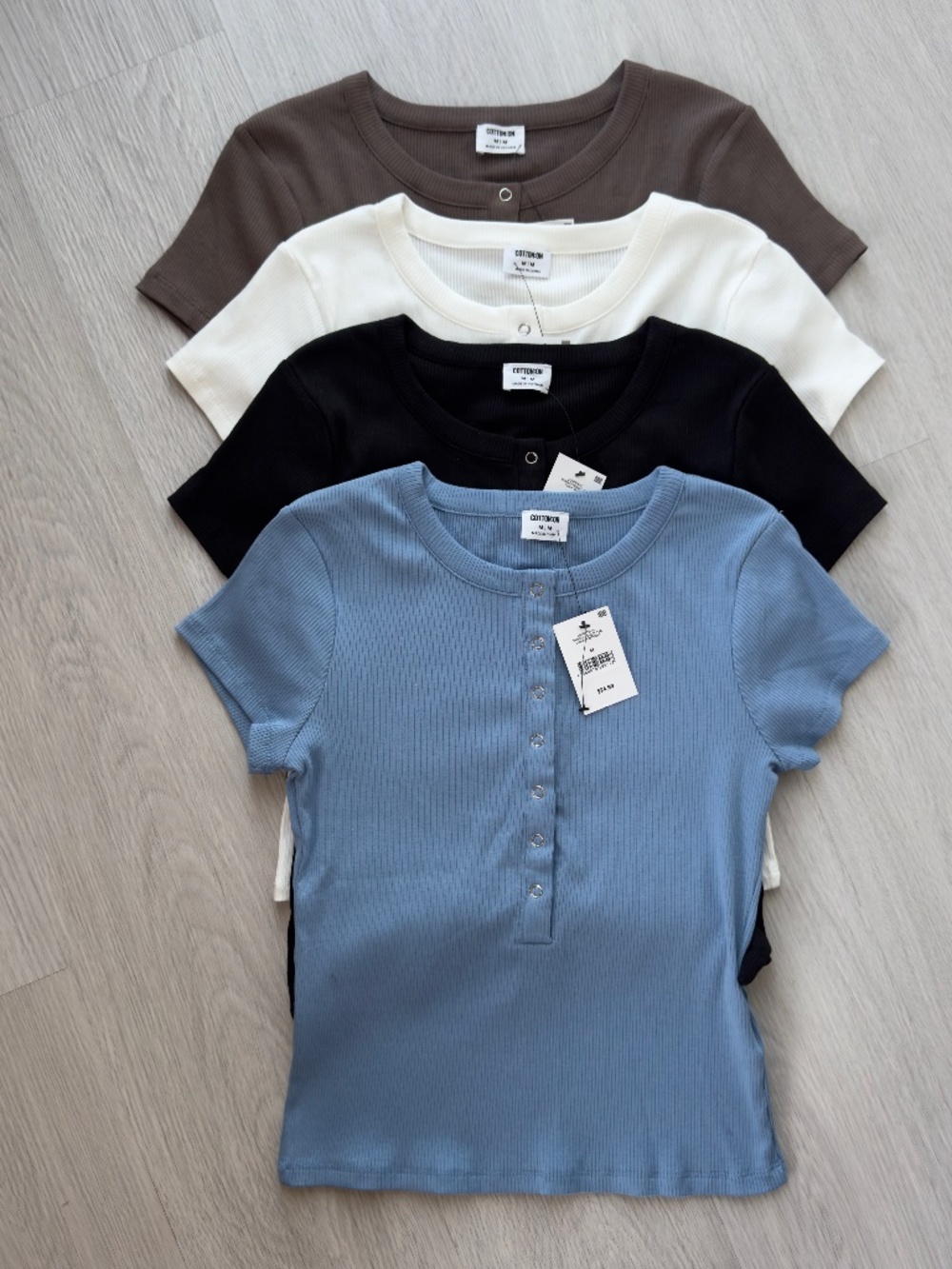 Bundle of 4 Cotton On Christy henley t-shirts tees